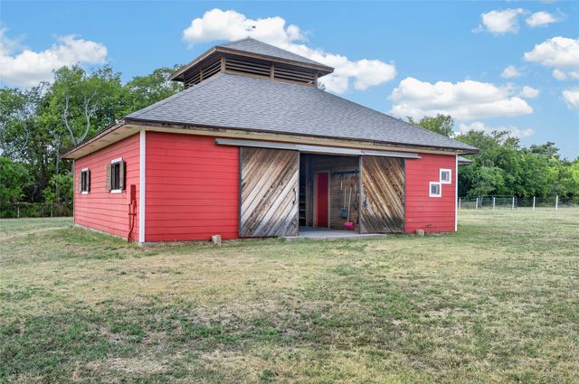 1821 Meadow Ranch Road, Mckinney, TX 75071