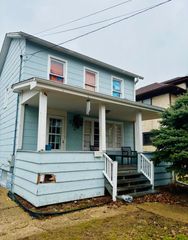 332 North Avenue, Aurora, IL 60505
