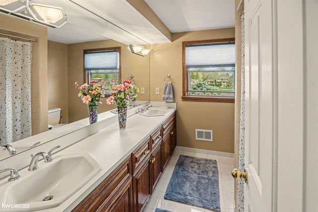 54670 Blue Cloud Road, Shelby, MI 48315