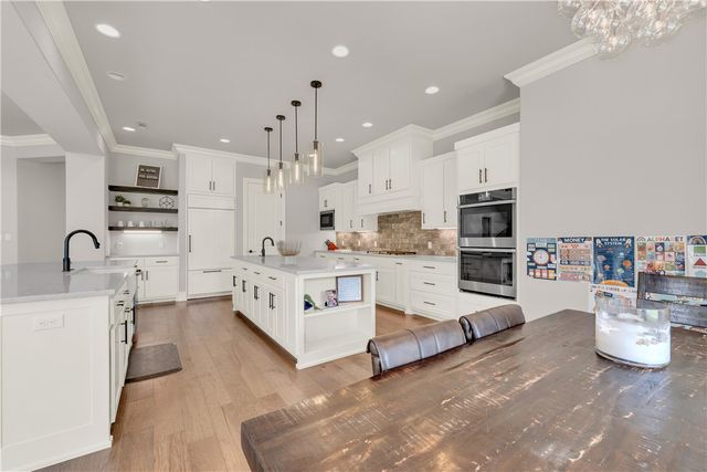 3775 Captain, Fayetteville, AR 72701