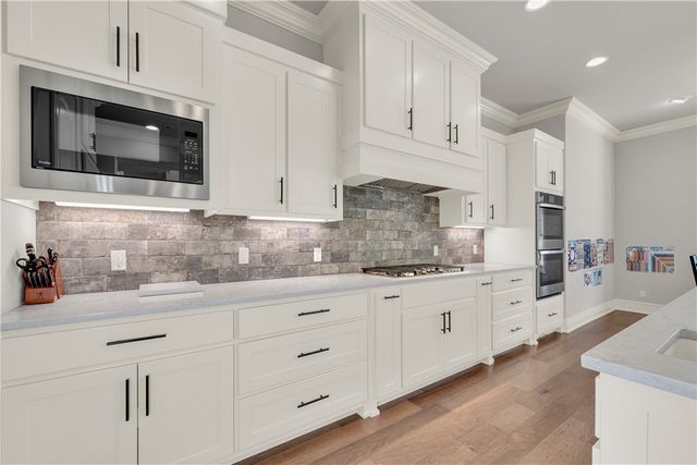 3775 Captain, Fayetteville, AR 72701