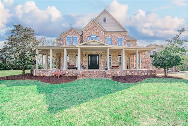 3775 Captain, Fayetteville, AR 72701