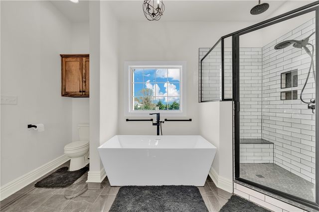 3775 Captain, Fayetteville, AR 72701