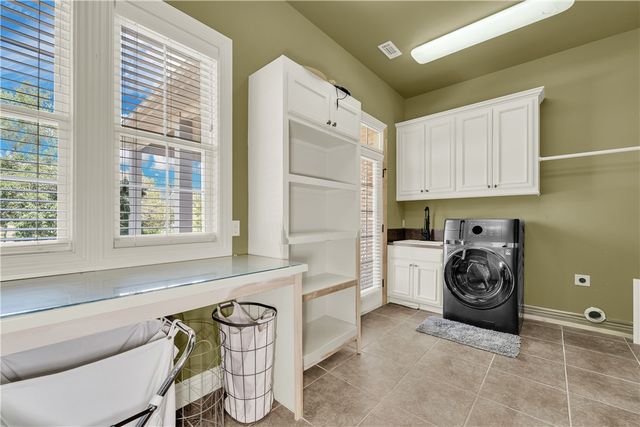 3775 Captain, Fayetteville, AR 72701