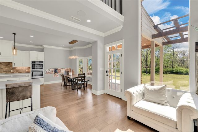 3775 Captain, Fayetteville, AR 72701