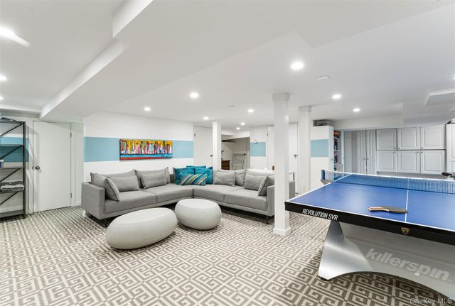 29 Dobbs Terrace, Scarsdale, NY 10583