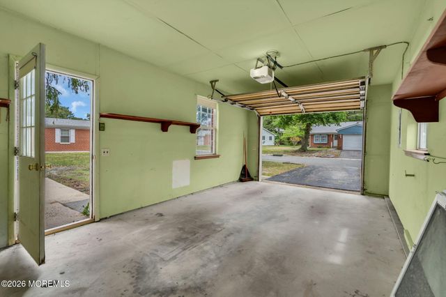 75 Independence Parkway, Manchester, NJ 08759