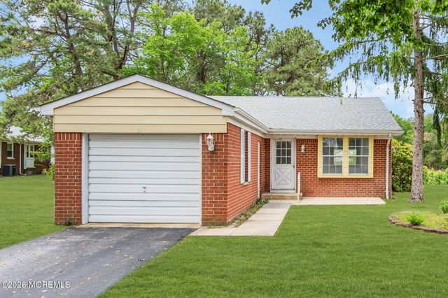 75 Independence Parkway, Manchester, NJ 08759