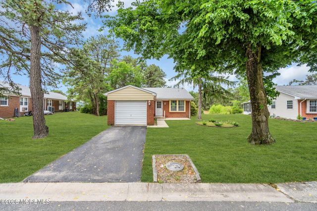 75 Independence Parkway, Manchester, NJ 08759