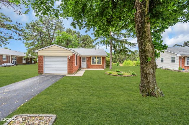 75 Independence Parkway, Manchester, NJ 08759