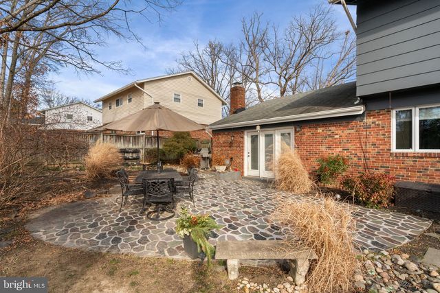 6102 SHERBORN LN, Springfield, VA 22152