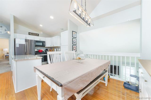 1645 Dartmoor Drive, Howell, MI 48843