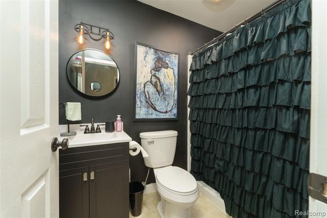 1645 Dartmoor Drive, Howell, MI 48843