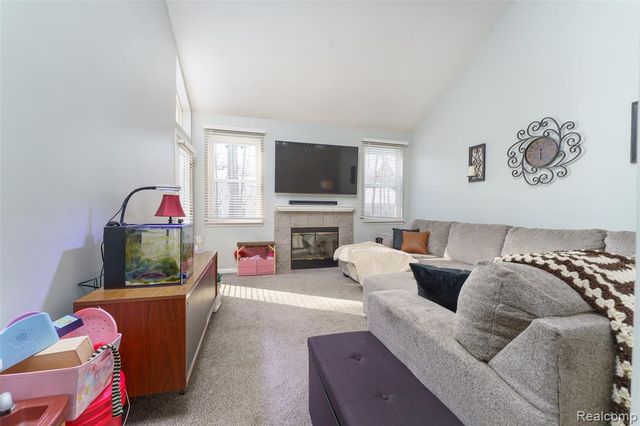 1645 Dartmoor Drive, Howell, MI 48843