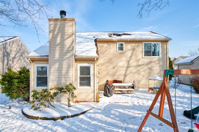 1645 Dartmoor Drive, Howell, MI 48843