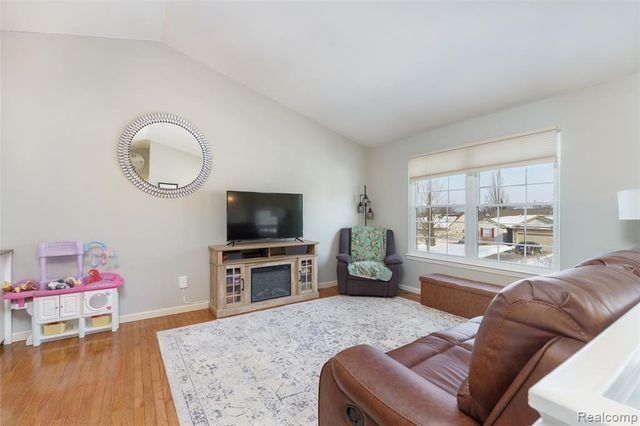 1645 Dartmoor Drive, Howell, MI 48843