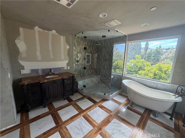 22951 Humming Bird, Calabasas, CA 91302