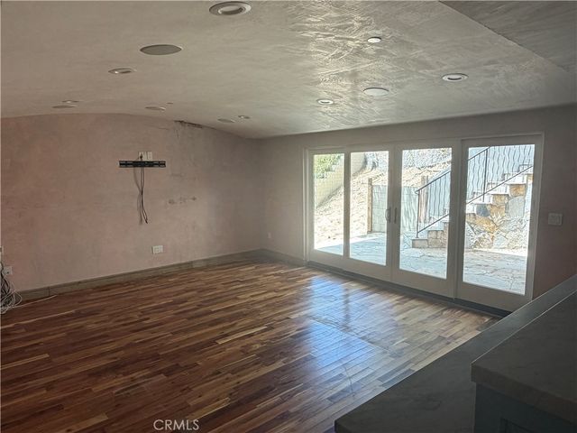 22951 Humming Bird, Calabasas, CA 91302