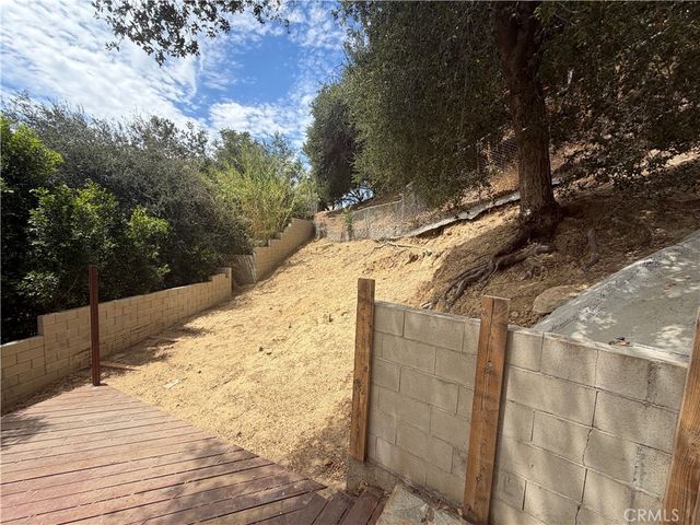22951 Humming Bird, Calabasas, CA 91302