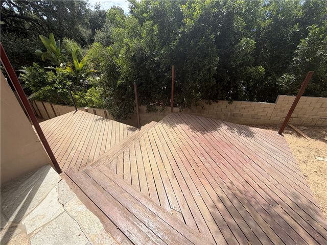 22951 Humming Bird, Calabasas, CA 91302