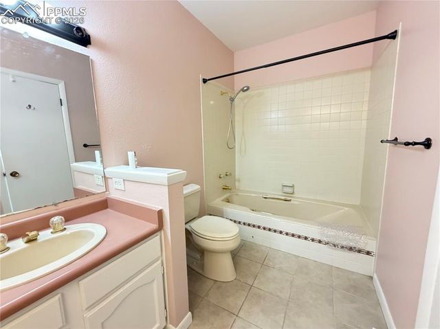 536 Observatory Drive, Colorado Springs, CO 80904