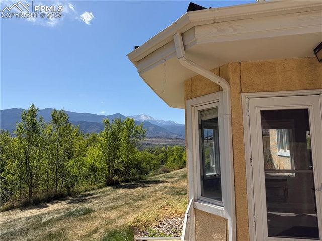 536 Observatory Drive, Colorado Springs, CO 80904