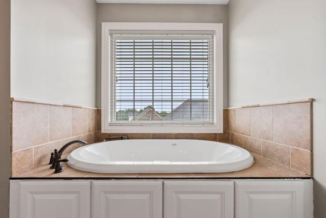 1022 Forest Hill Drive, Lawrenceburg, KY 40342