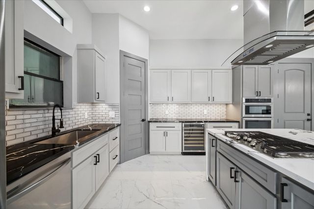 2321 Tuam Street, Houston, TX 77004