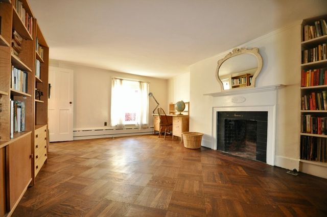 51 Pinckney St, Boston, MA 02114