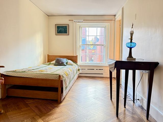 51 Pinckney St, Boston, MA 02114