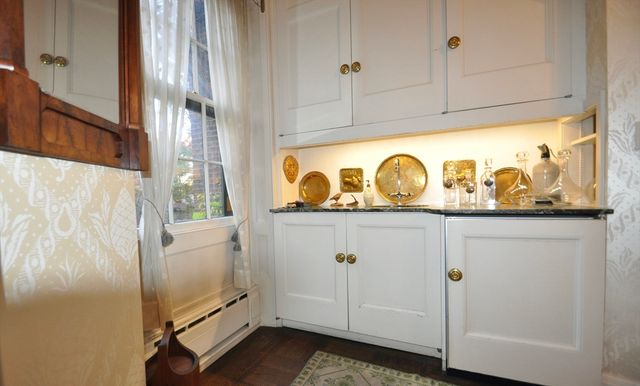 51 Pinckney St, Boston, MA 02114