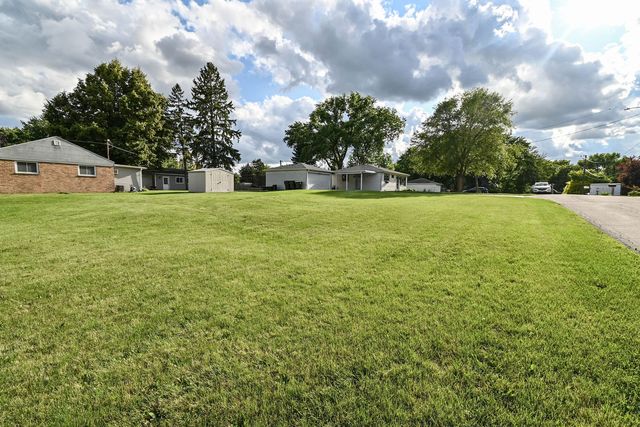 35211 N Edgewater Lane, Ingleside, IL 60041