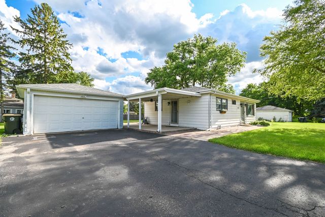 35211 N Edgewater Lane, Ingleside, IL 60041