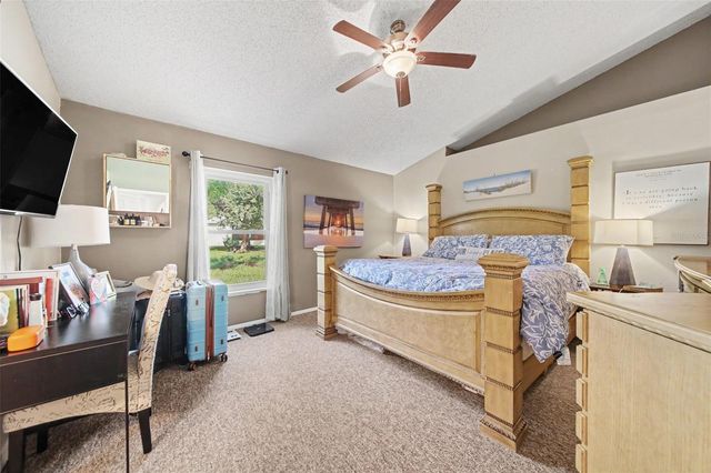9450 WATER ORCHID AVE, Clermont, FL 34711