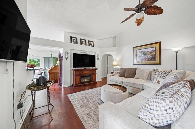 9450 WATER ORCHID AVE, Clermont, FL 34711
