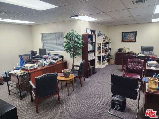 707 N La Brea Avenue, Inglewood, CA 90302
