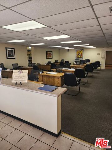 707 N La Brea Avenue, Inglewood, CA 90302
