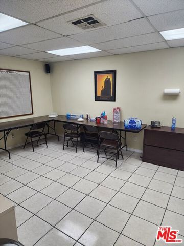 707 N La Brea Avenue, Inglewood, CA 90302