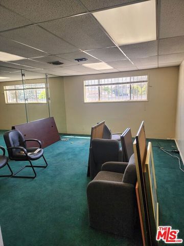 707 N La Brea Avenue, Inglewood, CA 90302