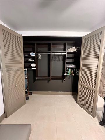 300 Oregon St 506, Hollywood, FL 33019