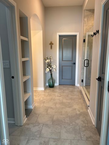 15592 Woodford Drive, Westfield, IN 46074
