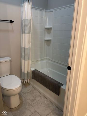 15592 Woodford Drive, Westfield, IN 46074