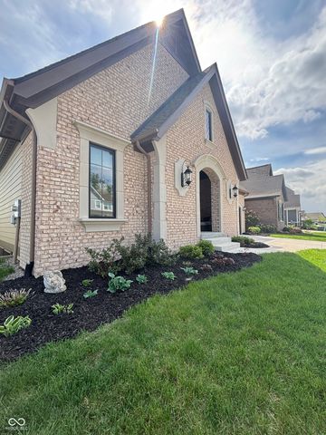 15592 Woodford Drive, Westfield, IN 46074