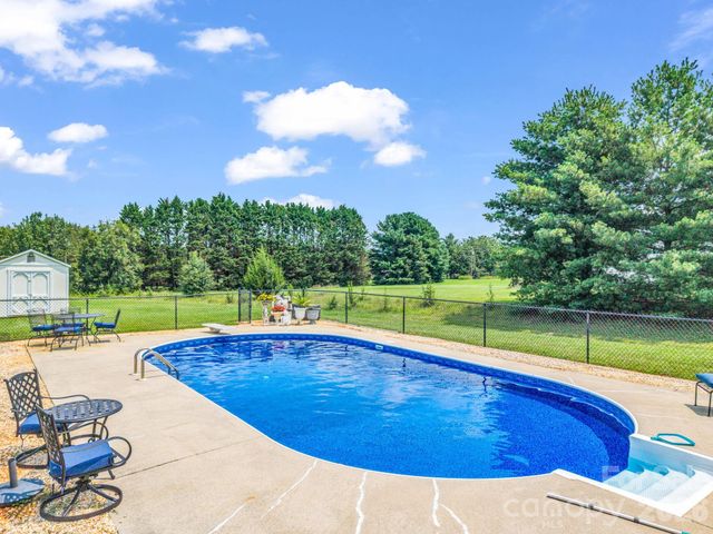 2778 Moose Gantt Trail, Crouse, NC 28033