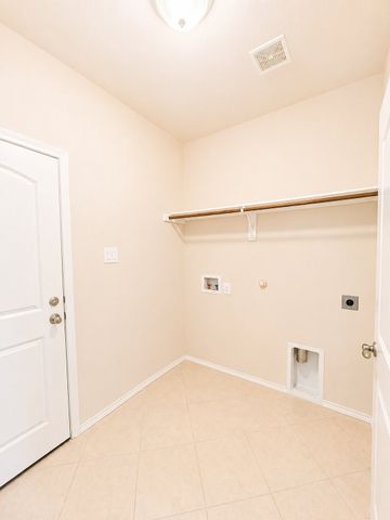1045 Cydnie Street, Kennedale, TX 76060
