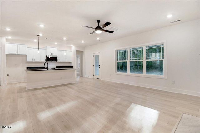 105 Oxford Court, La Grange, NC 28551