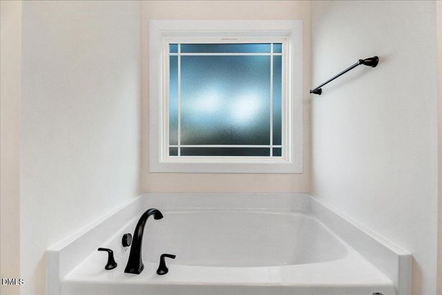 105 Oxford Court, La Grange, NC 28551