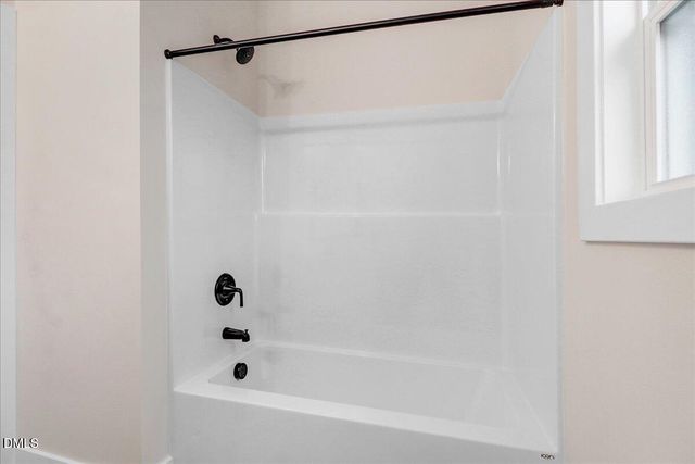 105 Oxford Court, La Grange, NC 28551