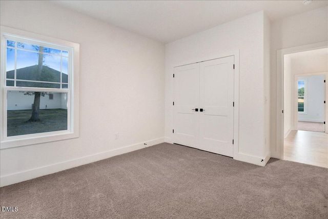 105 Oxford Court, La Grange, NC 28551