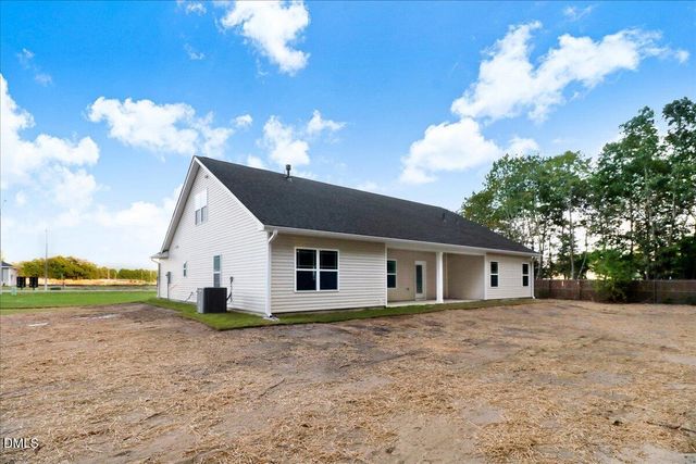 105 Oxford Court, La Grange, NC 28551